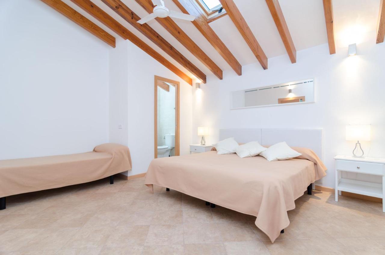 Embat - Hostel Монтуири Экстерьер фото
